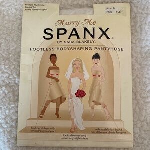 Spanx White"Marry Me" by Sara Blakley Footless BODYSHAPING Pantyhose. Size D NWT